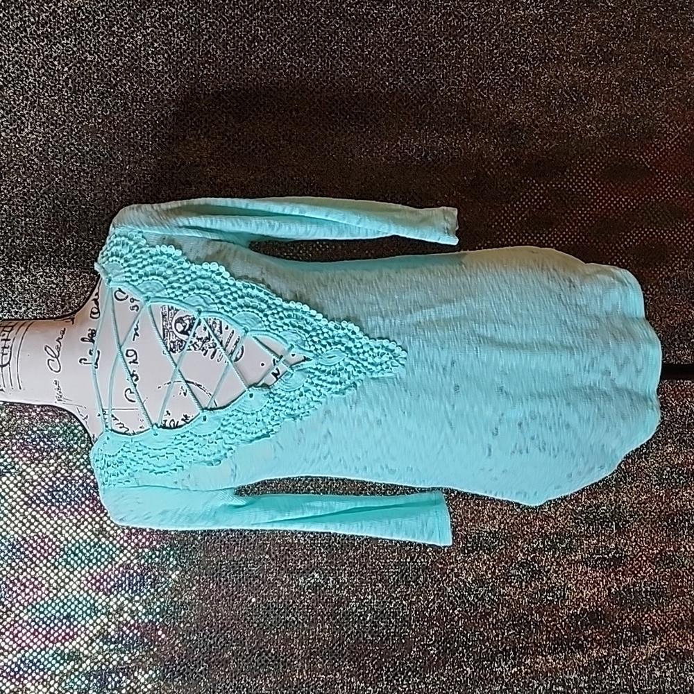 Rue21 Crossback - Picture 2 of 4